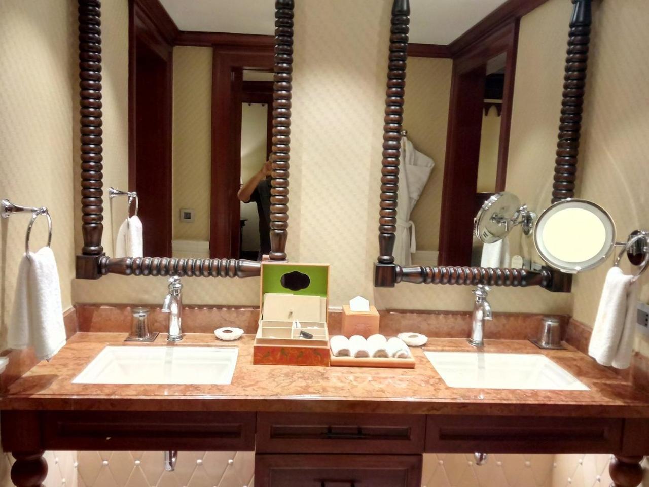 Hotel Itc Grand Bharat, A Luxury Collection Retreat, Gurgaon, New Delhi Capital Region Extérieur photo